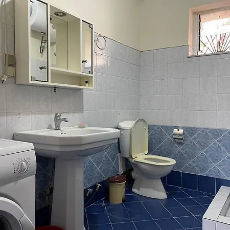 Orest Apartment *